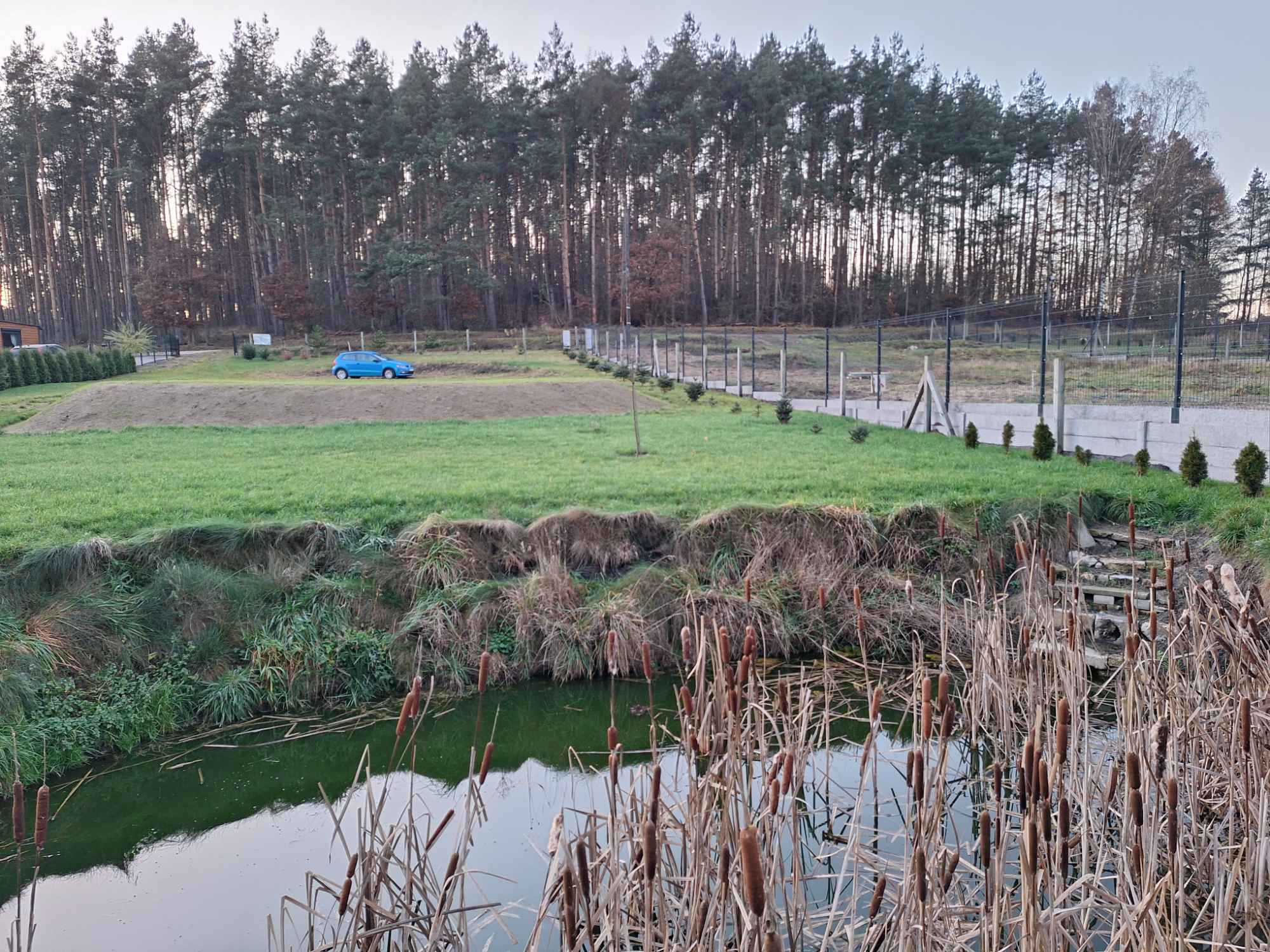 Działka budowlana w Wełminie. 17 arów, prąd, woda, warunki zabudowy l. Wełmin - zdjęcie 1