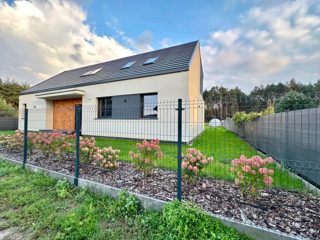 Nowoczesny dom z widokiem na las – wysoki standard Radzewice - zdjęcie 12