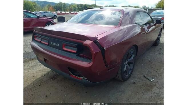 Dodge Challenger / 5.7 372KM / automat / niski przebieg / Tarnów - zdjęcie 8