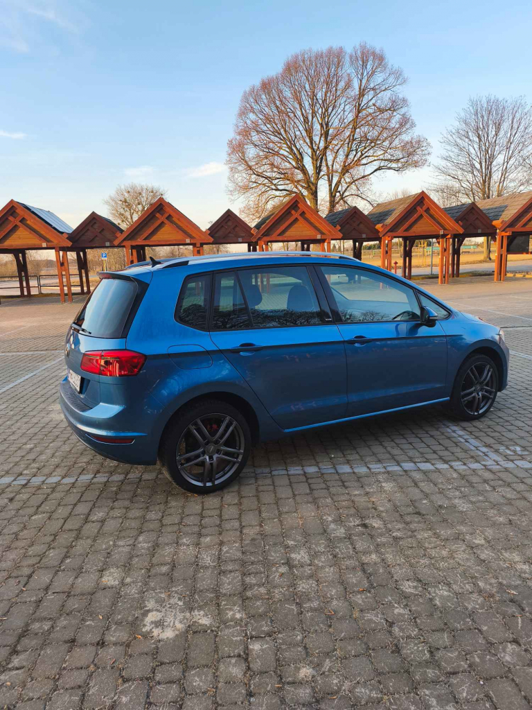 VW Golf 7 Sportsvan Wągrowiec - zdjęcie 8