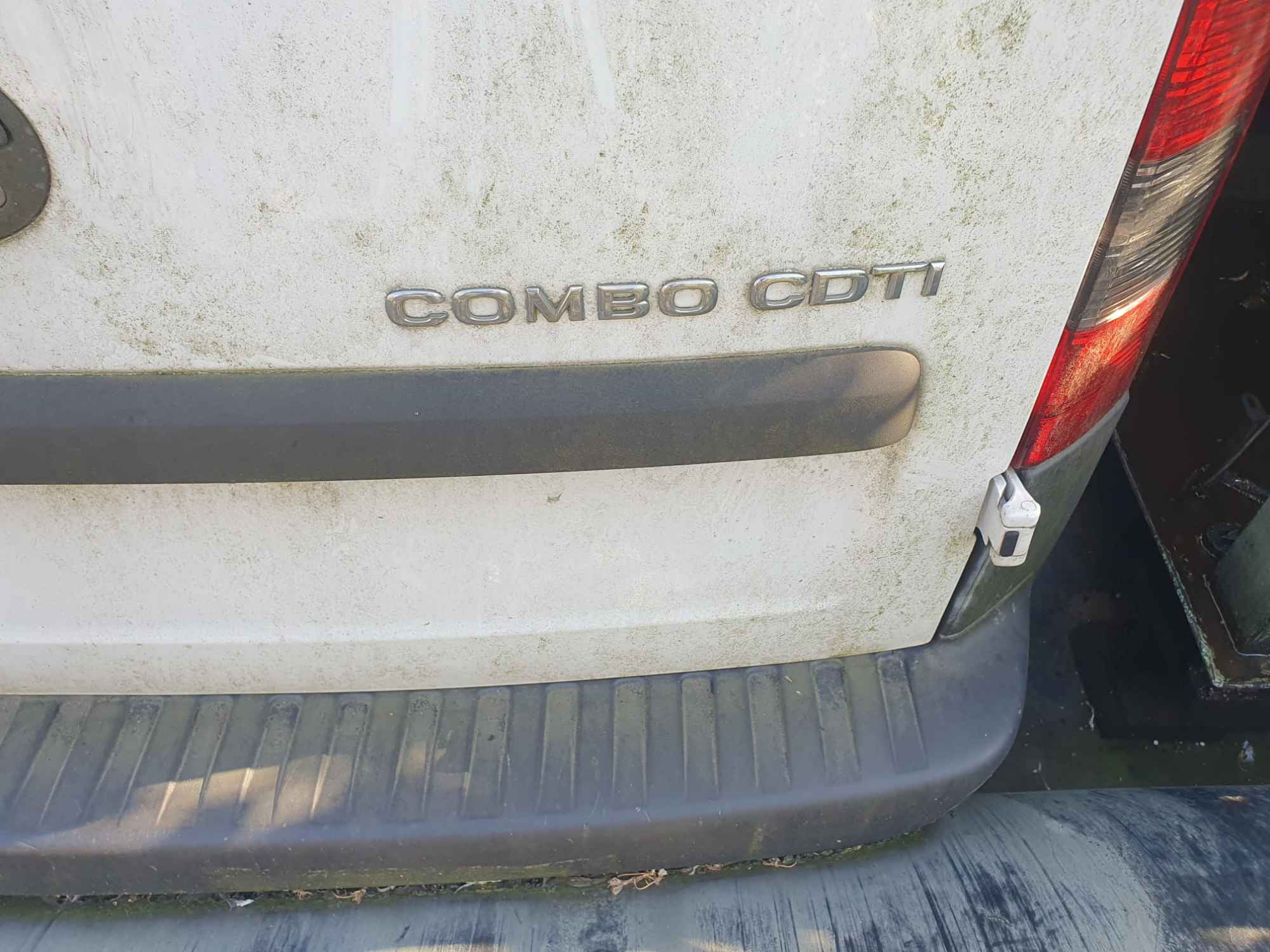 Sprzedam Opel Combo Piotrków Trybunalski - zdjęcie 3