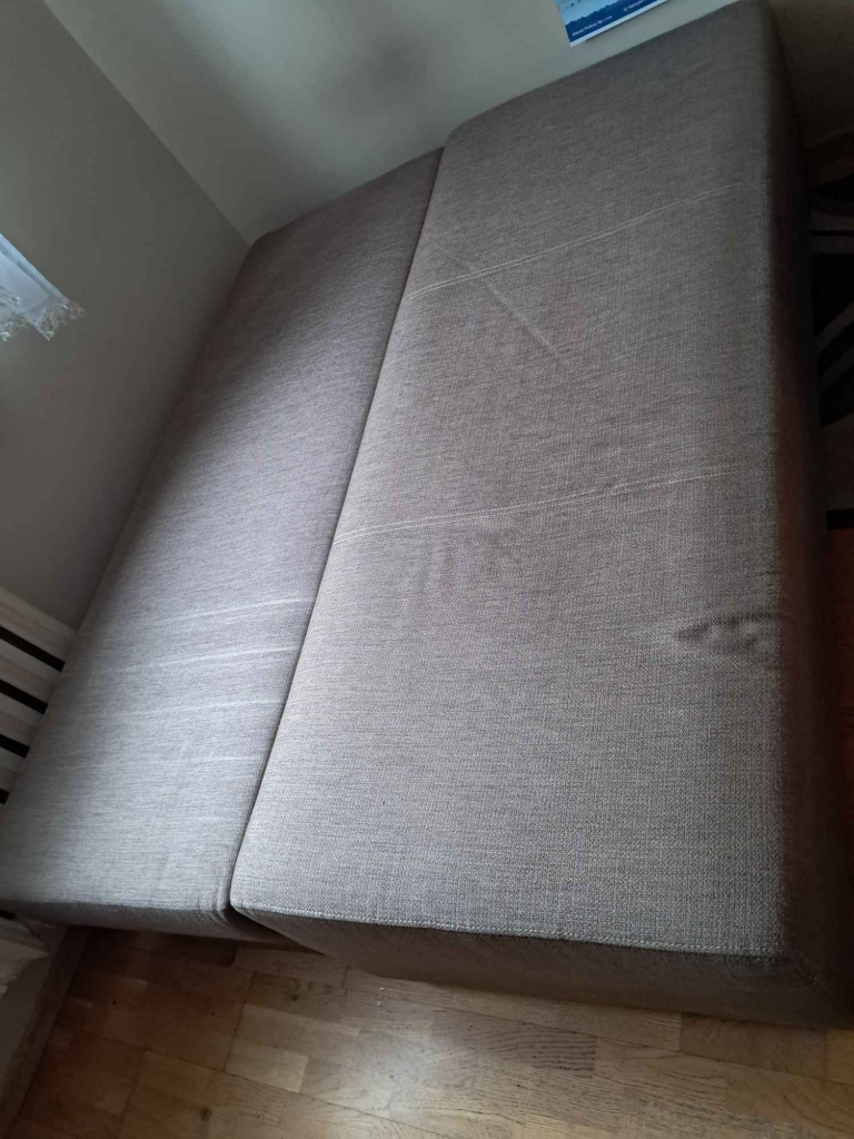 Posiadam na Sprzedam kanapę rozkładaną Pieniężno - zdjęcie 2