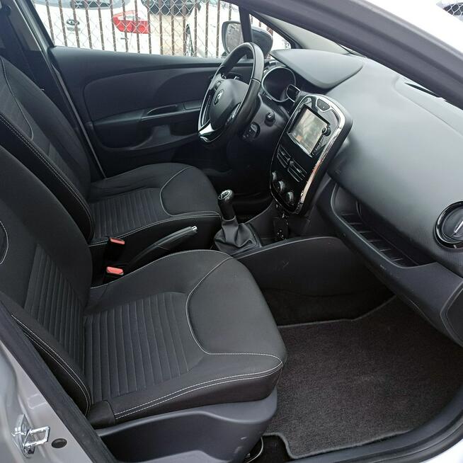 Renault Clio Limited 1.5 dCi 90 KM Suchorzew - zdjęcie 12