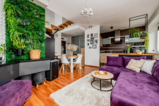 Dwupoziomowe mieszkanie z 2 balkonami/ os.Piasta