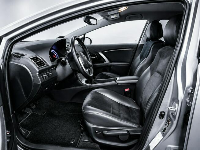 Toyota Avensis Sadlno - zdjęcie 6