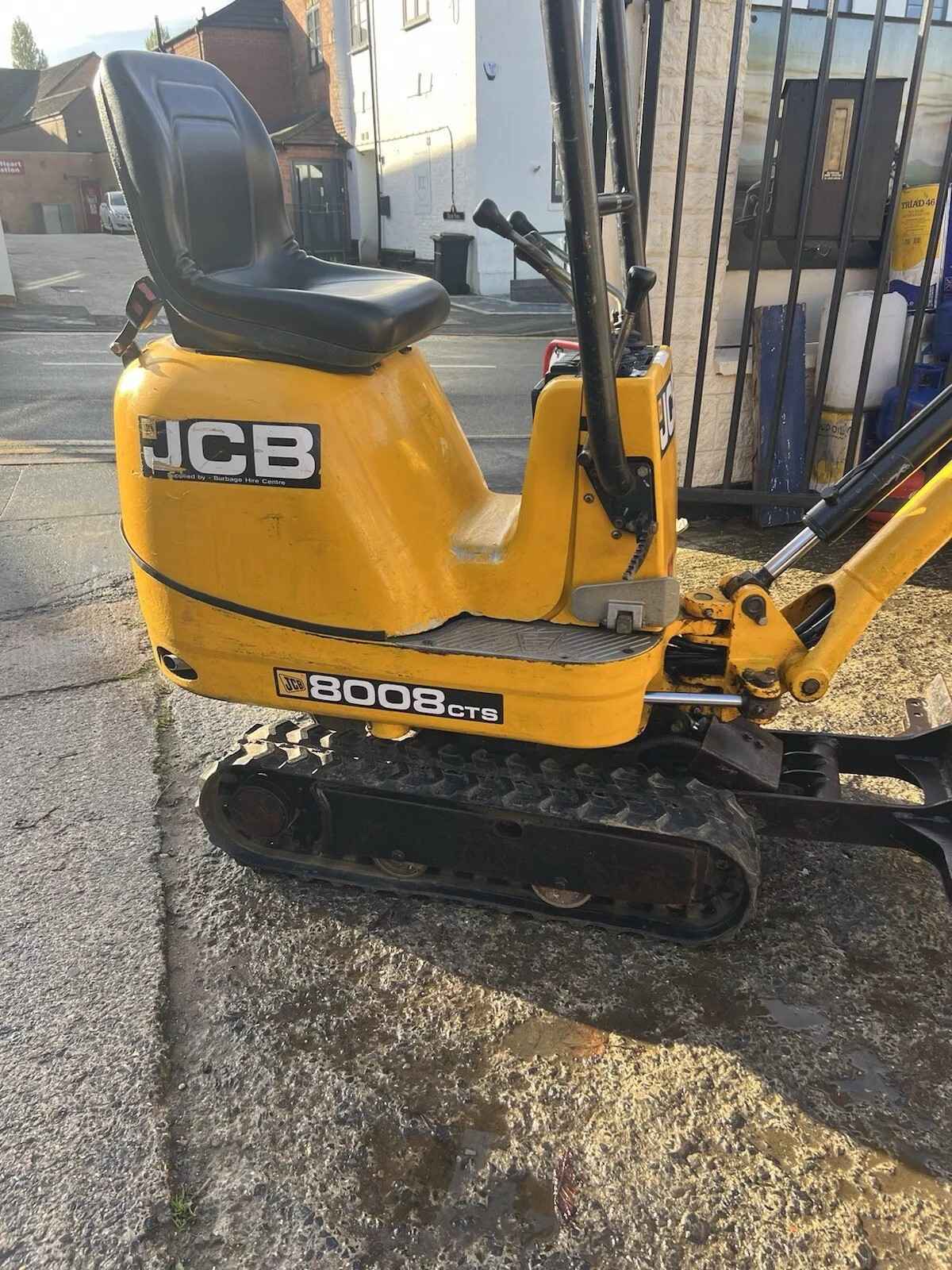 Minikoparka - Micro Digger JCB 8008 CTS 2013 Wawer - zdjęcie 4