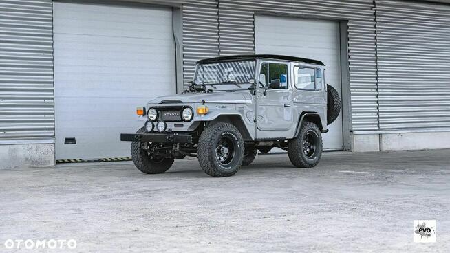 Toyota Land Cruiser FJ40 Benzyna 1980r Unikat Ropczyce - zdjęcie 1