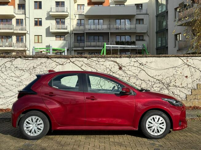 Toyota Yaris 1.5 Hybrid Tarnowskie Góry - zdjęcie 12