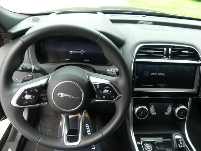 Jaguar XE P300 AWD 300R Sport MAXTON DESIGN Matrix-LED Head-up-Display Dąbrówka Wielka - zdjęcie 9