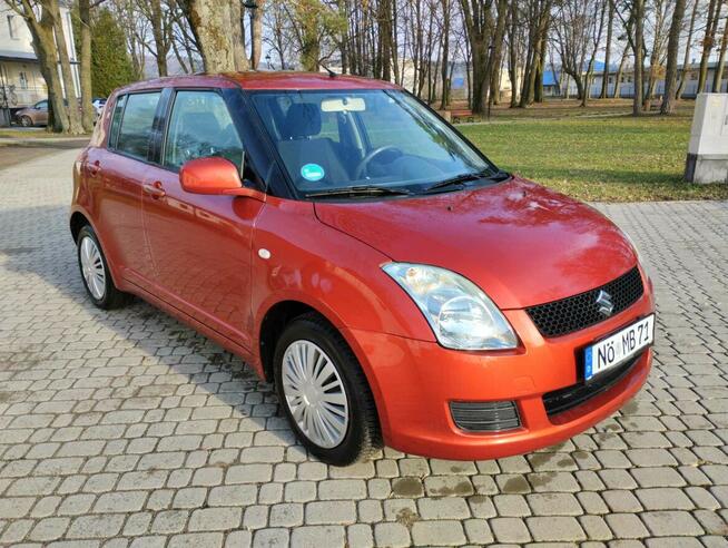 Suzuki Swift 1.3 benzyna 2009 r. Dębica - zdjęcie 6