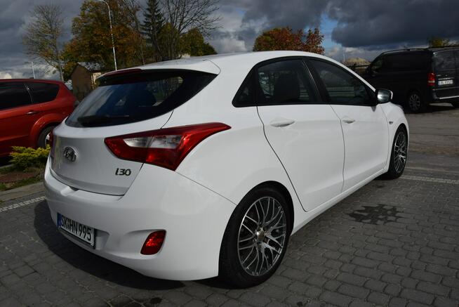 Hyundai i30 1.4B MPI Klima Tempomat Nowe Opony Sprowadzony Opłacony Tarnogród - zdjęcie 11