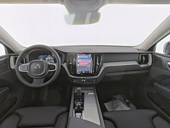 Volvo XC 60 B5(B) AWD Plus Dark MY 2025 Tychy - zdjęcie 5