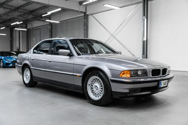 BMW 740 Oryginał. Bezwypadkowa. Niski przebieg. Węgrzce - zdjęcie 6