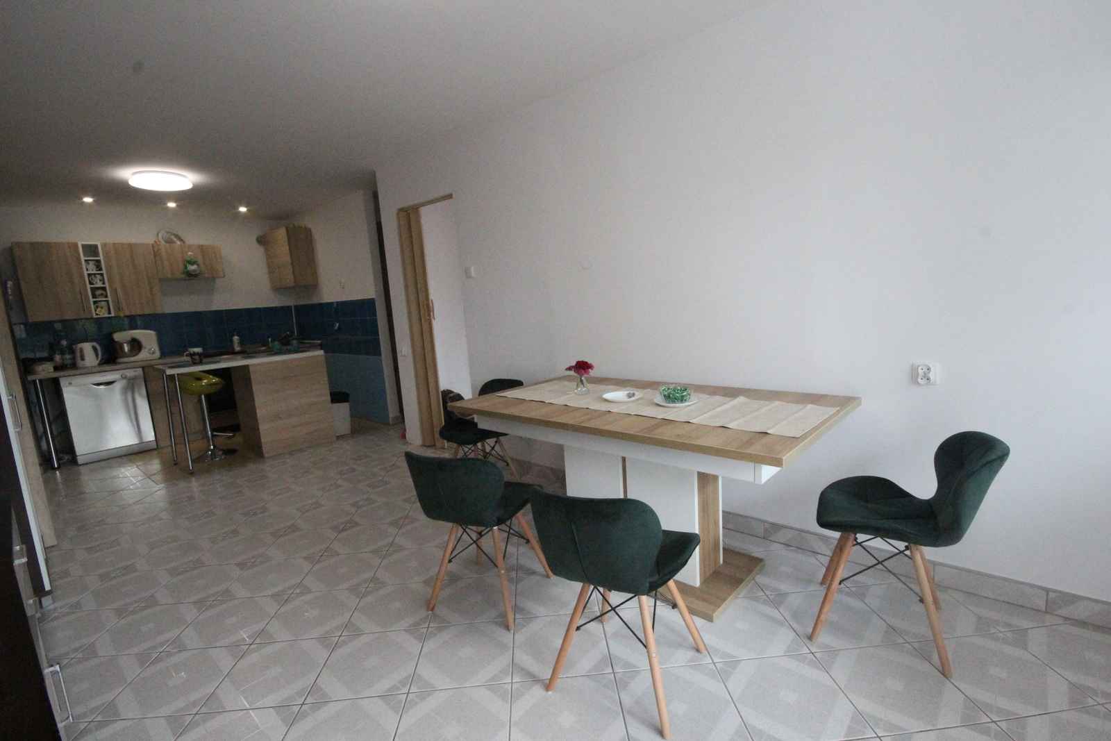 2pok, 42met, okolice Sky Towera BALKON/WINDA/PARKING (Wrocław) Krzyki - zdjęcie 2