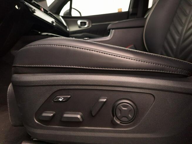 Kia Sorento 1.6 HEV 215 KM / Prestige Line / Salon PL / Gwarancja / Poznań - zdjęcie 12