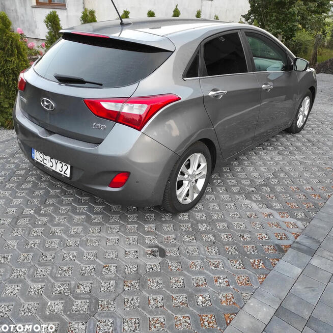 Hyundai i30 1,6 CRDi AUTOMAT klima navi kamera czujniki Nakło nad Notecią - zdjęcie 3