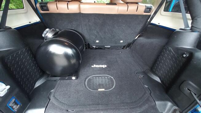 Jeep Wrangler Jeep Wrangler 3.6 Unlim Sahara - zamiana Zelów - zdjęcie 4