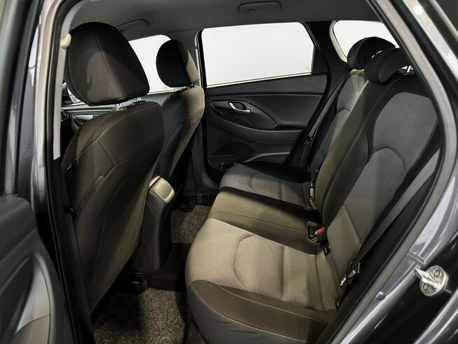 Hyundai i30 SW 1.4T-GDI 140KM DCT 2019 r., salon PL Myślenice - zdjęcie 11