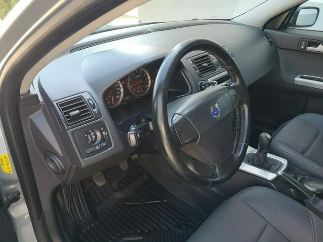 Volvo V50 1.8 125KM Klimatronic   Alu 17 Xenony  Serwis Strzegom - zdjęcie 12
