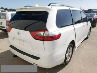 Toyota Sienna 2020,3.5L,LE,na przednie koła, porysowany Warszawa - zdjęcie 3