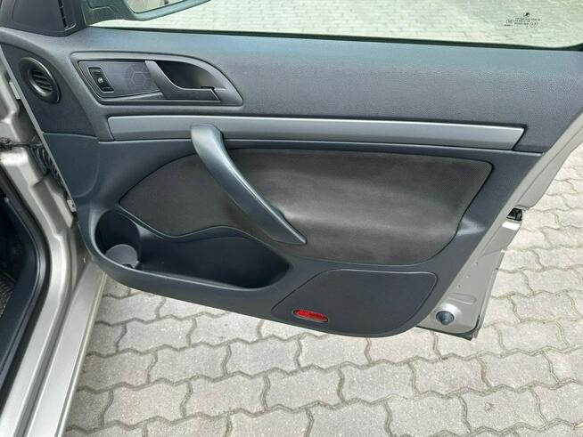 Škoda Octavia 1.6B + gaz LPG, Salon PL, 102KM, Stan bdb, 2 KPL KÓŁ. Ostrowiec Świętokrzyski - zdjęcie 9