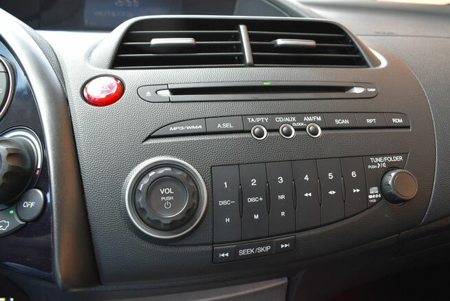 1,8 benz.PODG.FOTELE KLIMATRONIK CZUJNIKI PRZÓD/TYŁ TEMPOMAT Białogard - zdjęcie 9