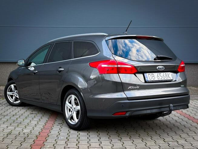Ford Focus 1.0 125KM Bogate wyposażenie Hak Podgrzewana kierownica Wrocław - zdjęcie 3