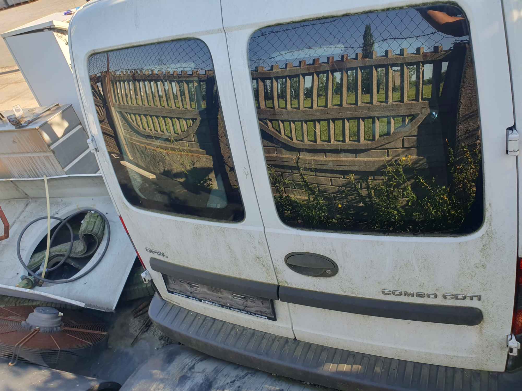 Sprzedam Opel Combo Piotrków Trybunalski - zdjęcie 2