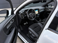 Volvo XC 40 2.0 B4 R-Design Faktura VAT 23% harman &amp; kardon Tarnowskie Góry - zdjęcie 5