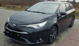 Toyota Avensis 1.8 Valvematic Kombi 2018 t27 Polski Salon Prawiedniki - zdjęcie 4