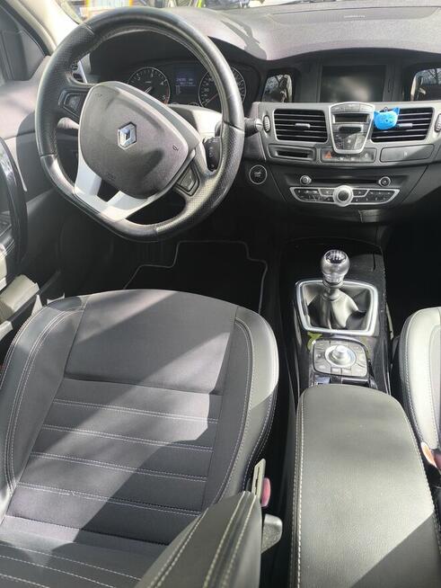 Sprzedam samochód Śródmieście - zdjęcie 4