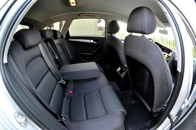 Audi A4 2.0TDI Lift Klimatronik Navi Alufelgi Parktronik Płock - zdjęcie 10