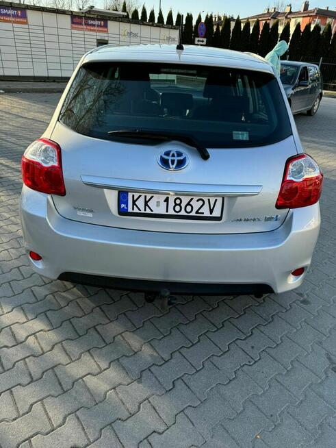 Toyota Auris 1.8 hybryda Kraków - zdjęcie 5