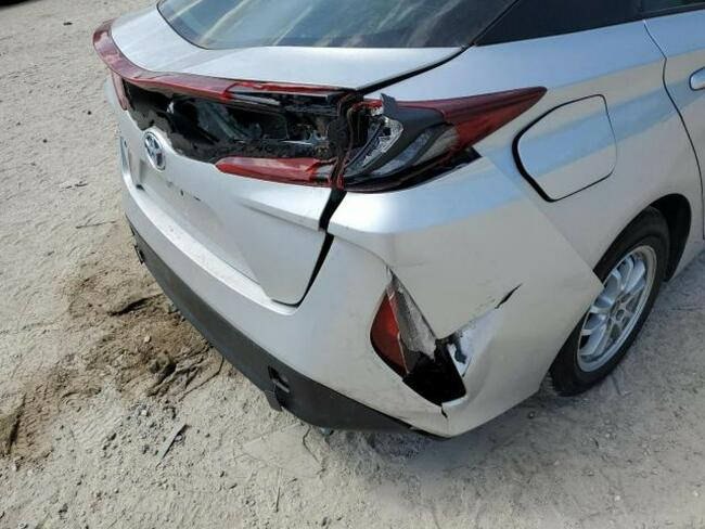 Toyota Prius Prime. 2017, od ubezpieczalni Sulejówek - zdjęcie 5
