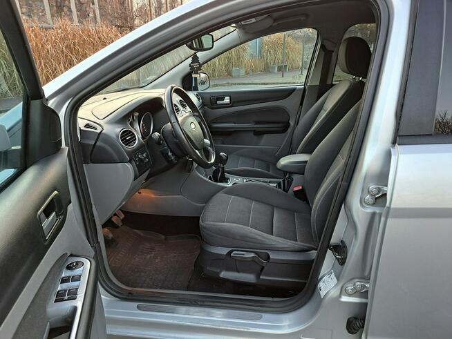 Ford Focus 1.8 TDCi 116KM 2008r. lift HB 5d climatronic TEMPOMAT 2xPDC Kampinos - zdjęcie 9