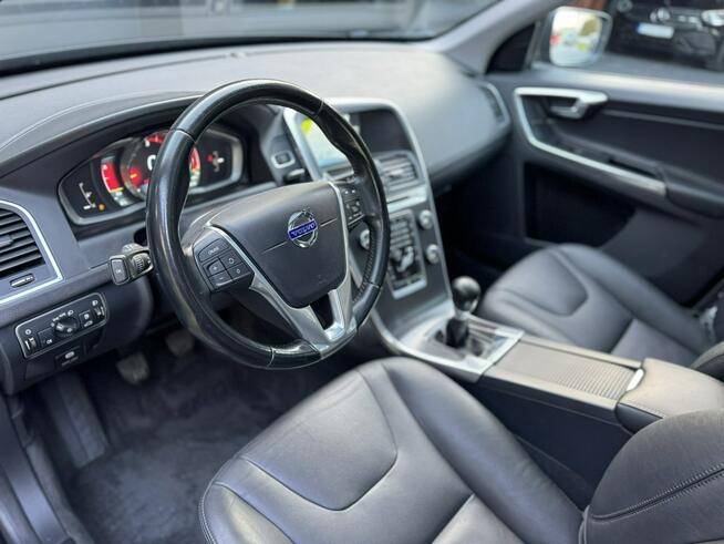 Volvo XC 60 2.0D D3 136KM Panorama El Klapa Kamera 5 cylindrów Końskie - zdjęcie 11