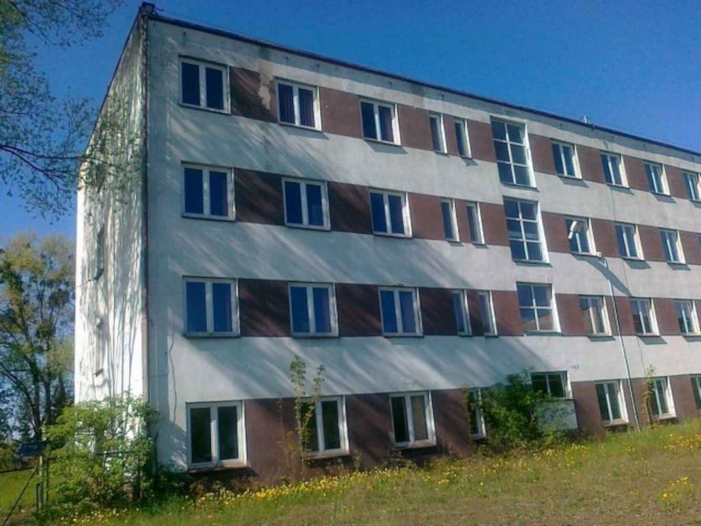 Biurowiec na sprzedaż w Nowe przy ul. Nowy Świat (kuj.-pom.) Nowe - zdjęcie 3