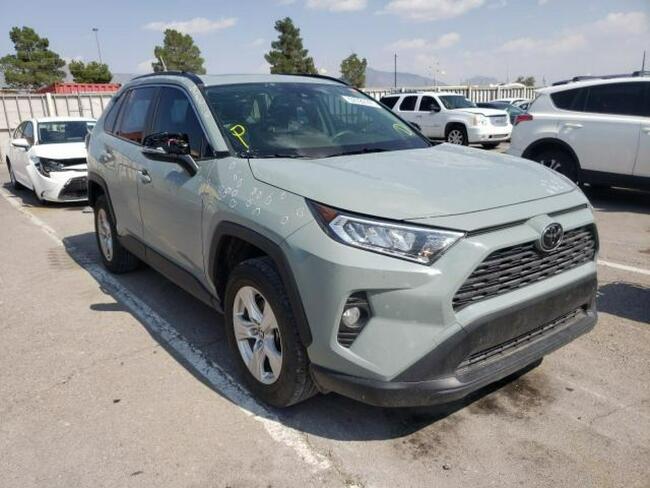 Toyota RAV-4 2019, 2.5L, 4x4, po gradobiciu Warszawa - zdjęcie 2