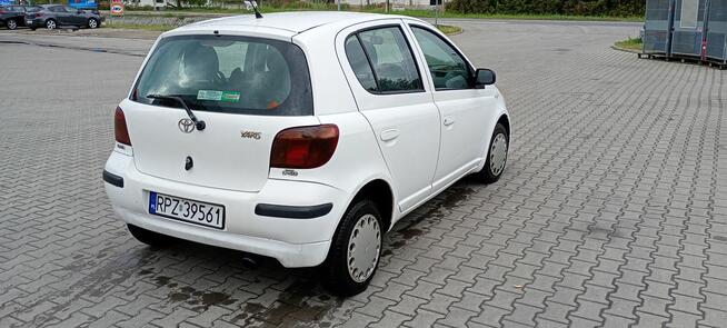 Toyota Yaris 2004 D4D 1.4 diesel Łańcut - zdjęcie 2