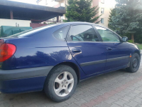 Sprzedam auto toyota avensis