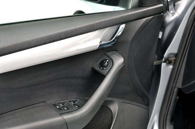 Škoda Octavia 1.6 TDI 105KM Klima Pdc Polski Salon Serwis Płock - zdjęcie 12