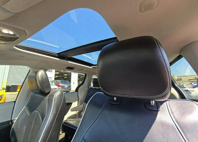 Chrysler Pacifica LIMITED / Benzyna / niski przebieg Tarnów - zdjęcie 12