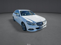 Mercedes E 220
