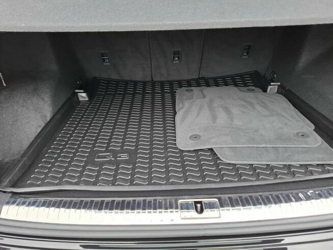 Audi Q3 z 2022 roku w wersji S-line Wadowice - zdjęcie 12