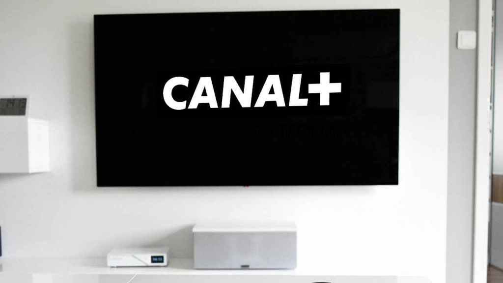 Montaż Ustawianie anten satelitarnych naziemnych DVBT Cedry WIelkie Cedry Wielkie - zdjęcie 1