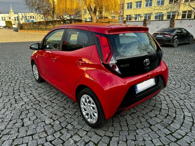 Toyota Aygo 1.0 VVT-i 72KM X-Play CarPlay Kamera Klima 2021 28tyśkm Syców - zdjęcie 4