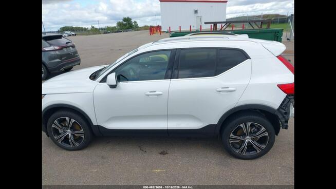 Volvo XC 40 INSCRIPTION / AWD / T5 / niski przebieg Tarnów - zdjęcie 7