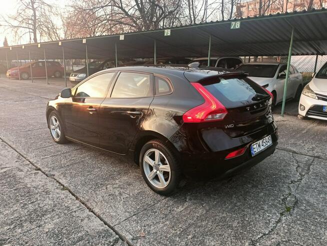 Volvo V40 niski przebieg, bardzo zadbane Tomaszów Mazowiecki - zdjęcie 8