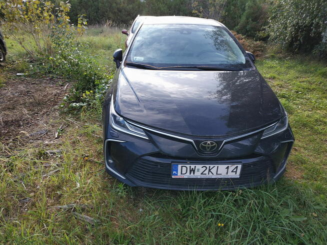 Toyota Corolla 1,6 Executive Wrocław - zdjęcie 1