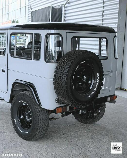 Toyota Land Cruiser FJ40 Benzyna 1980r Unikat Ropczyce - zdjęcie 5